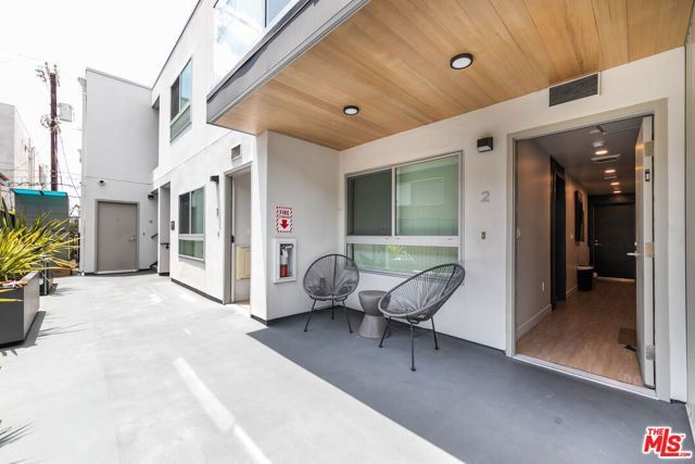 1743 Butler Avenue, Los Angeles, CA 90025
