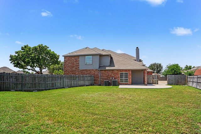 1105 Blaze Court, Midlothian, TX 76065