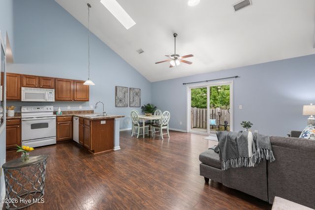 117 Lincoln Place Circle, Leland, NC 28451