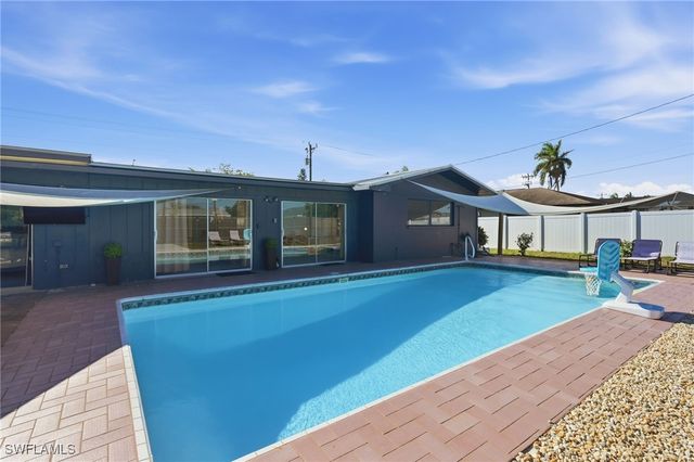 4044 Country Club BLVD, Cape Coral, FL 33904