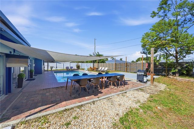 4044 Country Club BLVD, Cape Coral, FL 33904