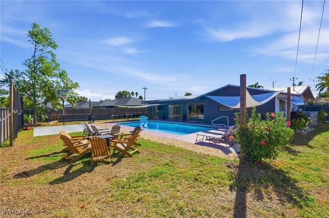 4044 Country Club BLVD, Cape Coral, FL 33904