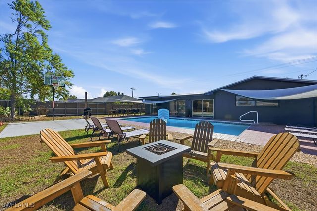 4044 Country Club BLVD, Cape Coral, FL 33904