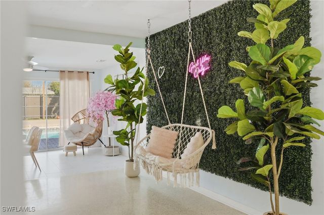 4044 Country Club BLVD, Cape Coral, FL 33904