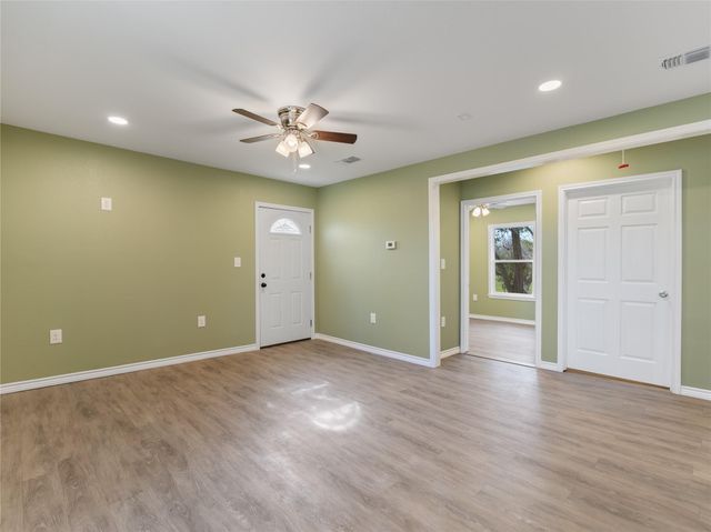 2110 Horn Road, Bay City, TX 77414