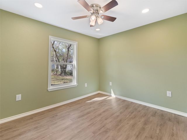 2110 Horn Road, Bay City, TX 77414