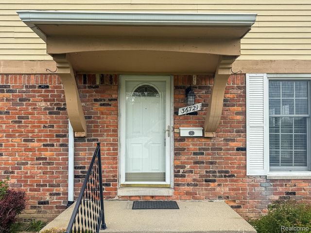 36721 Park Place Drive, Sterling Heights, MI 48310
