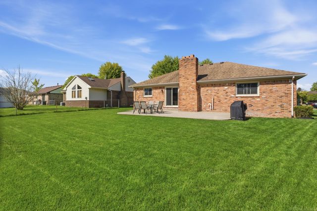 46346 Hollowoode Lane, Macomb, MI 48044