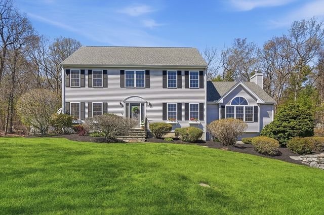12 Riffles Lane, Hudson, MA 01749