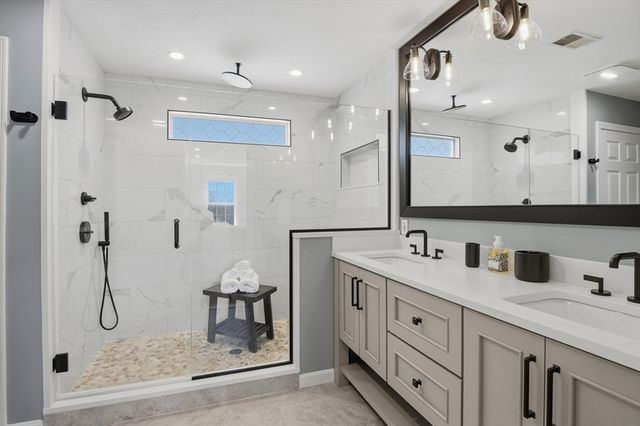 12 Riffles Lane, Hudson, MA 01749