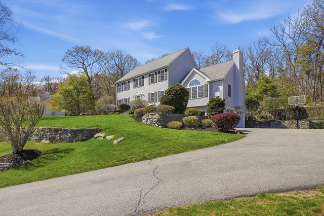 12 Riffles Lane, Hudson, MA 01749