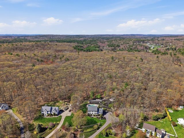 12 Riffles Lane, Hudson, MA 01749