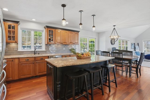 12 Riffles Lane, Hudson, MA 01749