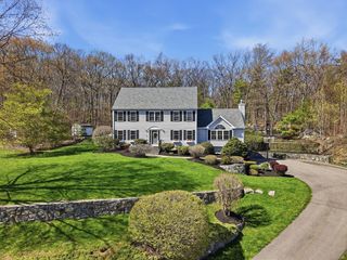 12 Riffles Lane, Hudson, MA 01749