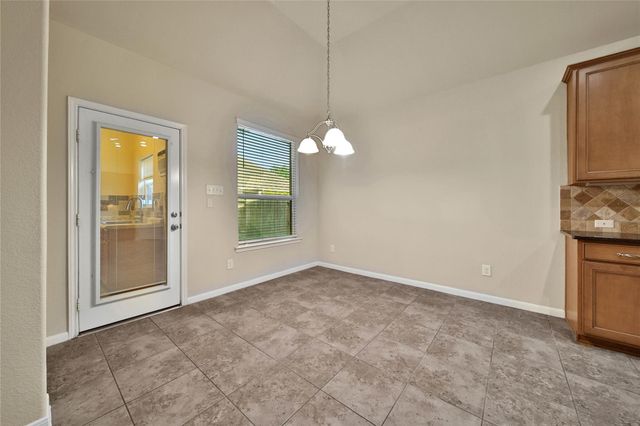 25208 Forest Ledge Dr, Porter, TX 77365