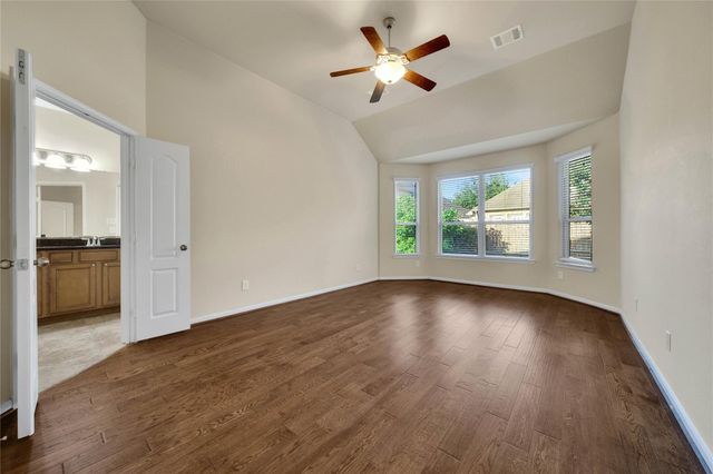 25208 Forest Ledge Dr, Porter, TX 77365