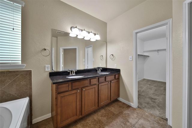 25208 Forest Ledge Dr, Porter, TX 77365