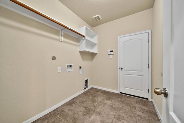 25208 Forest Ledge Dr, Porter, TX 77365