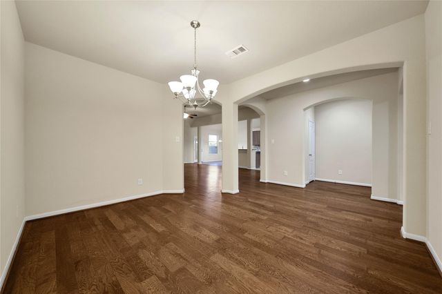 25208 Forest Ledge Dr, Porter, TX 77365