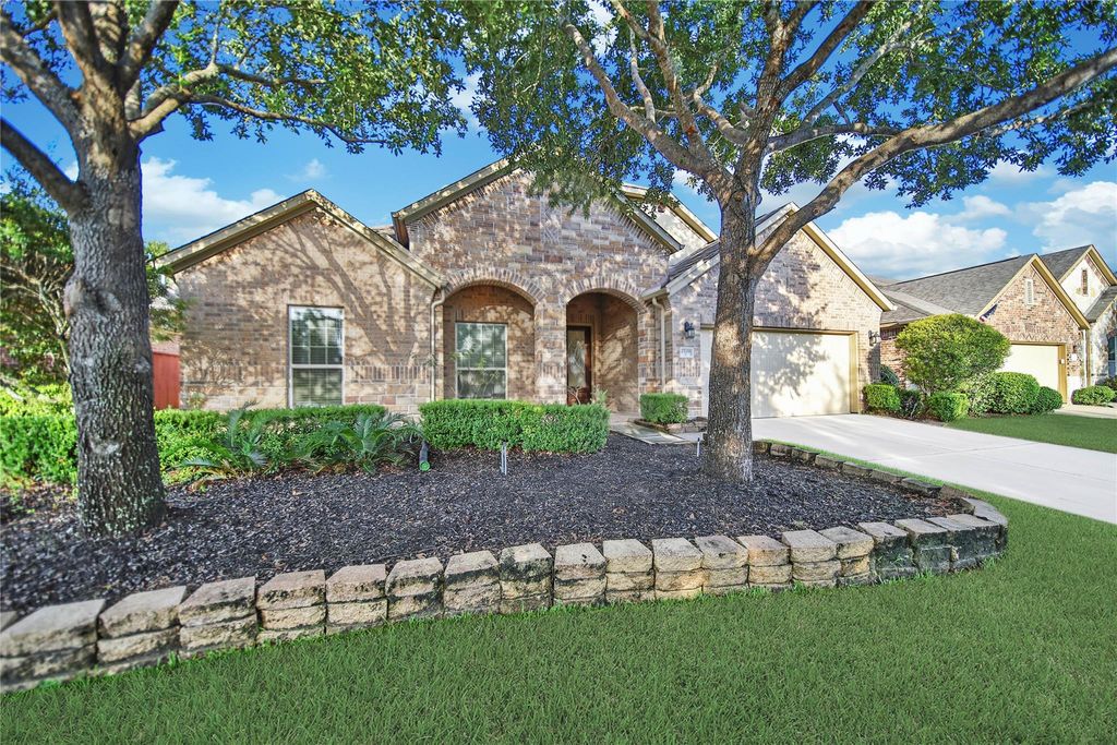25208 Forest Ledge Dr, Porter, TX 77365