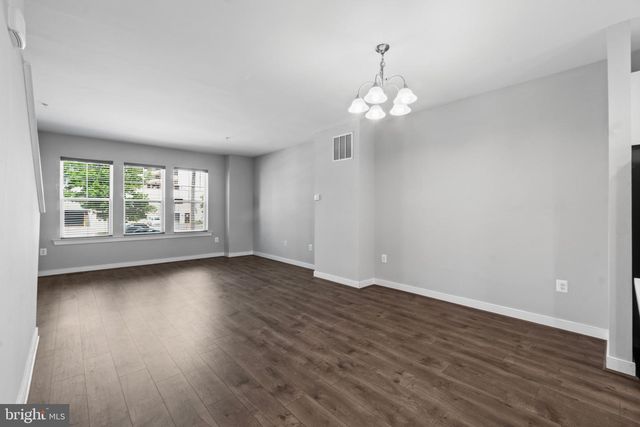 220 E PENNSYLVANIA AVE, Towson, MD 21286
