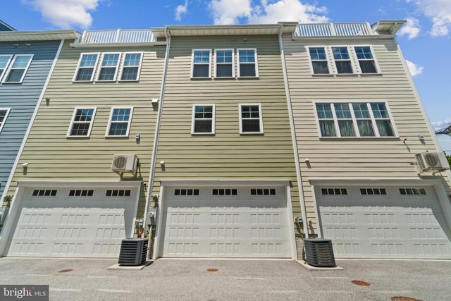 220 E PENNSYLVANIA AVE, Towson, MD 21286