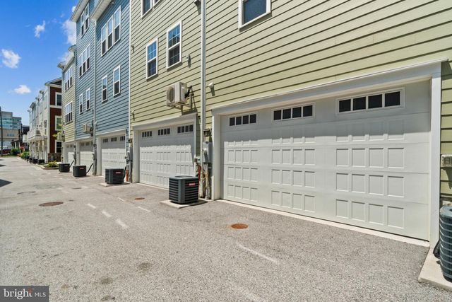 220 E PENNSYLVANIA AVE, Towson, MD 21286