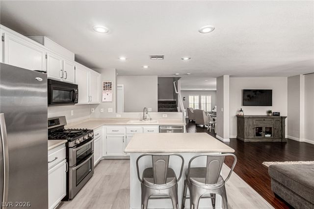 8324 Vickers Canyon Street, Las Vegas, NV 89131