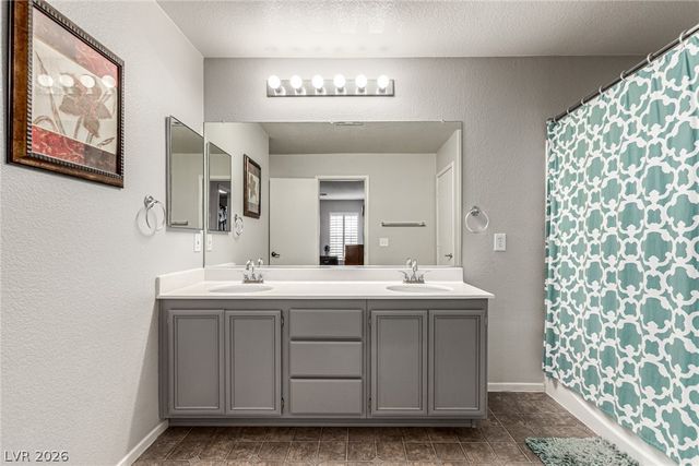 8324 Vickers Canyon Street, Las Vegas, NV 89131