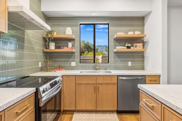 147 Desert West Drive, Rancho Mirage, CA 92270
