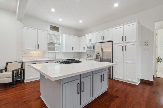 415 W 8th Street, Houston, TX 77007