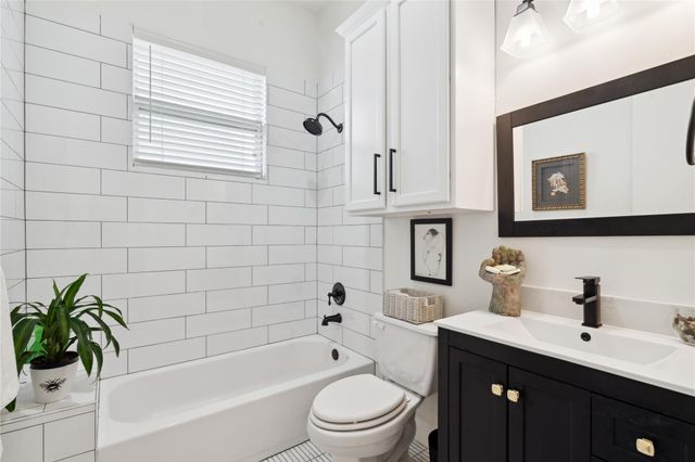 415 W 8th Street, Houston, TX 77007