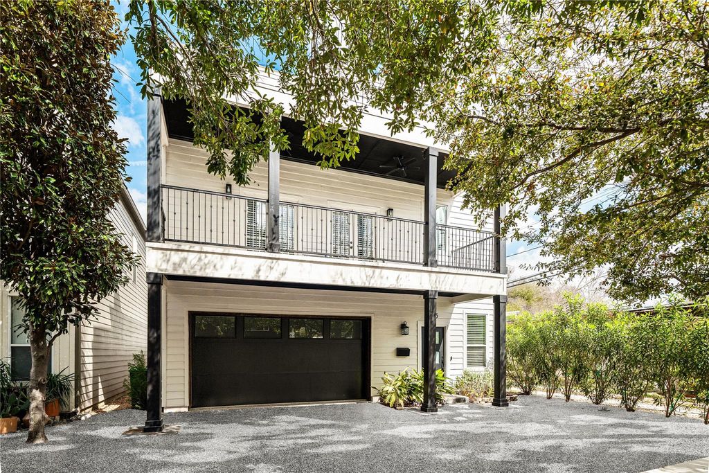 415 W 8th Street, Houston, TX 77007