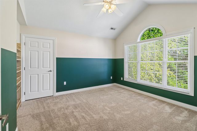 15703 Aurora Avenue, Urbandale, IA 50323