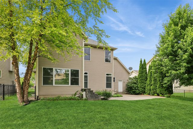 15703 Aurora Avenue, Urbandale, IA 50323