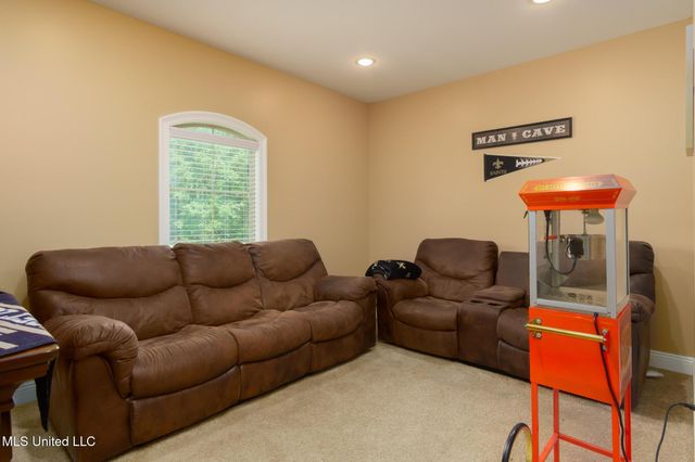 48 Harrell Road, Hattiesburg, MS 39401