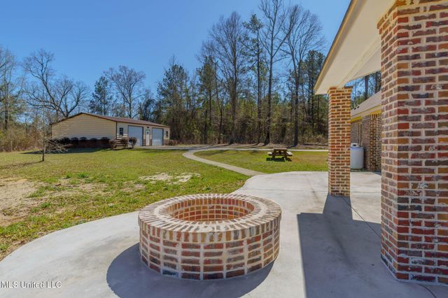 48 Harrell Road, Hattiesburg, MS 39401