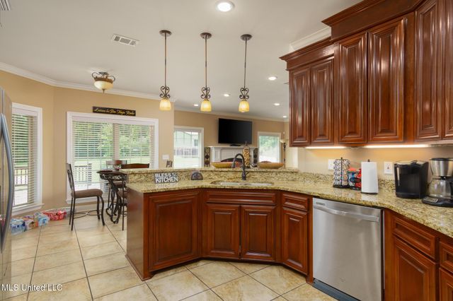 48 Harrell Road, Hattiesburg, MS 39401