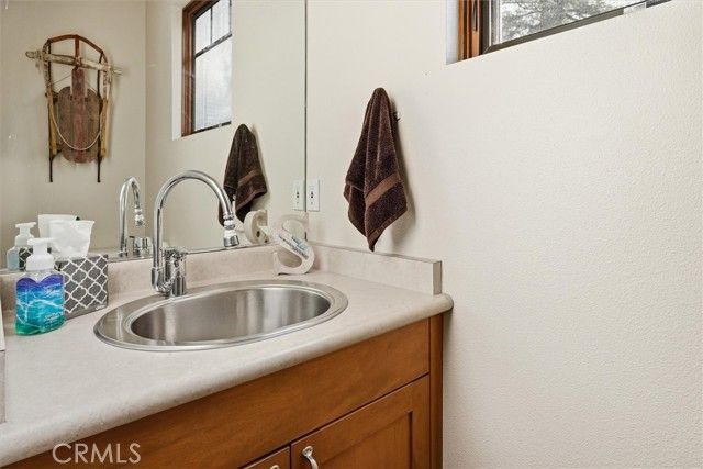 39290 Point, Bass Lake, CA 93604