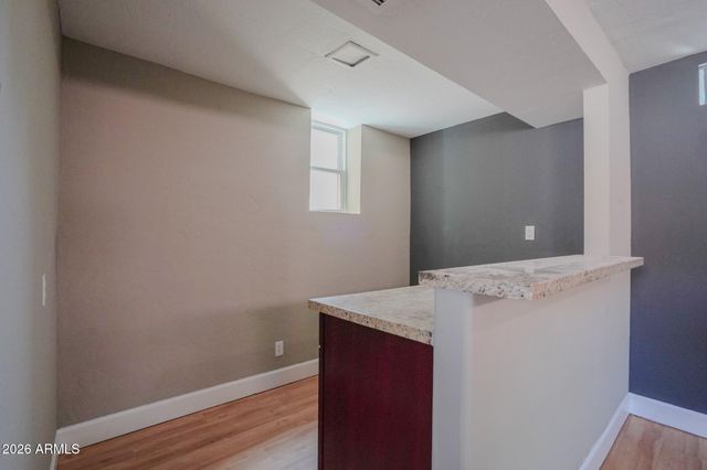 6521 N 11TH Avenue, Phoenix, AZ 85013