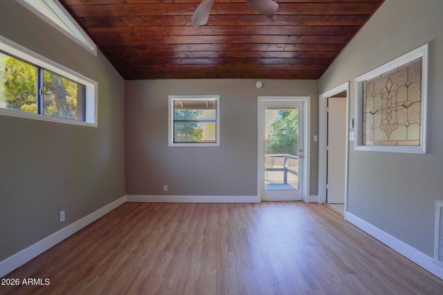 6521 N 11TH Avenue, Phoenix, AZ 85013