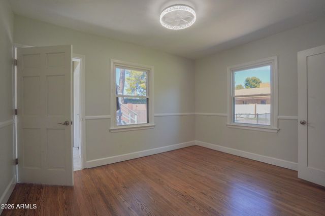 6521 N 11TH Avenue, Phoenix, AZ 85013
