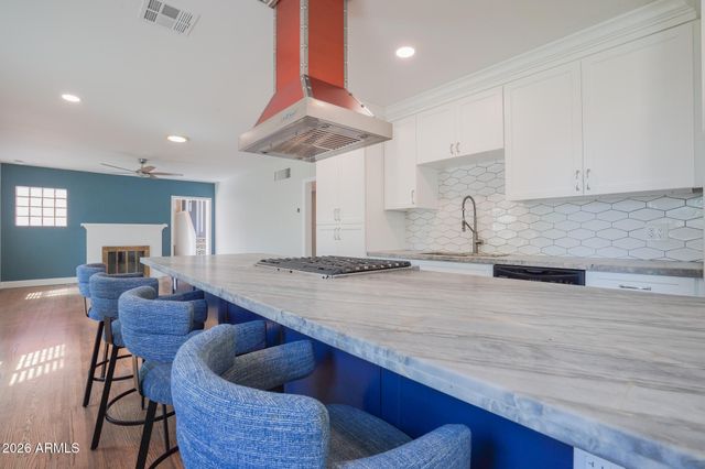 6521 N 11TH Avenue, Phoenix, AZ 85013