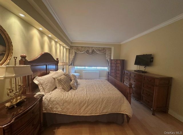 18-15 215 Street PH F, Bayside, NY 11360