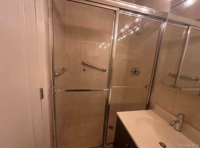 18-15 215 Street PH F, Bayside, NY 11360