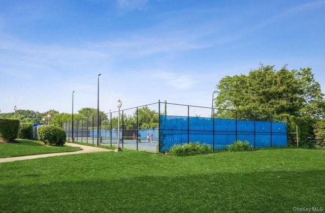 18-15 215 Street PH F, Bayside, NY 11360