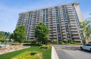 18-15 215 Street PH F, Bayside, NY 11360