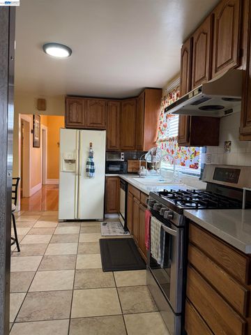 663 25TH Street, Oakland, CA 94612