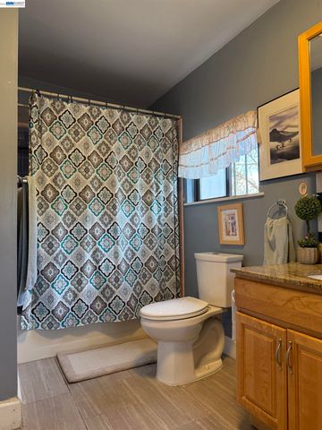 663 25TH Street, Oakland, CA 94612