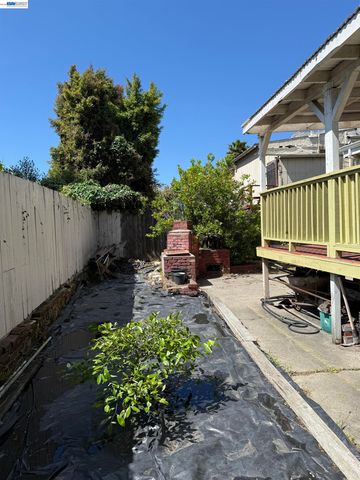 663 25TH Street, Oakland, CA 94612